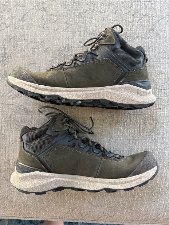 Men\'s Olive Green and Black Hiking Boots with Tan Outsole